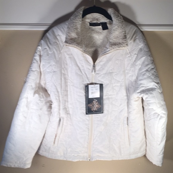 Jane Ashley Jackets & Blazers - Jane Ashley Jacket Size Large. NWT